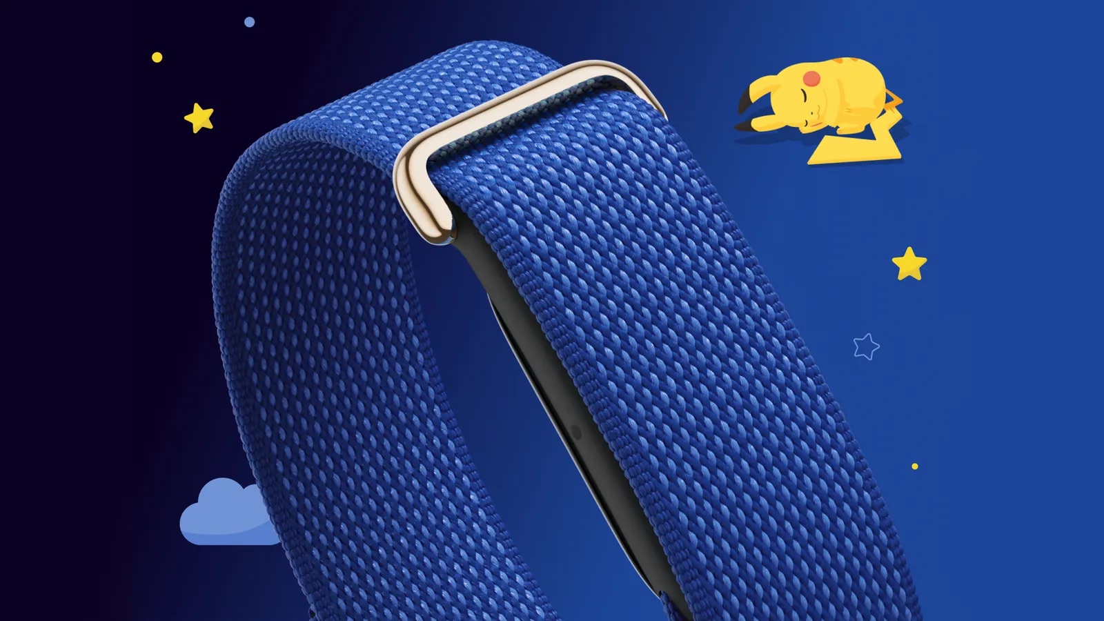 Google Fitbit Air 限定モデル Pokémon Sleep。Sleepy Blueの編み込みバンドと、すやすやねむるピカチュウのラベル。